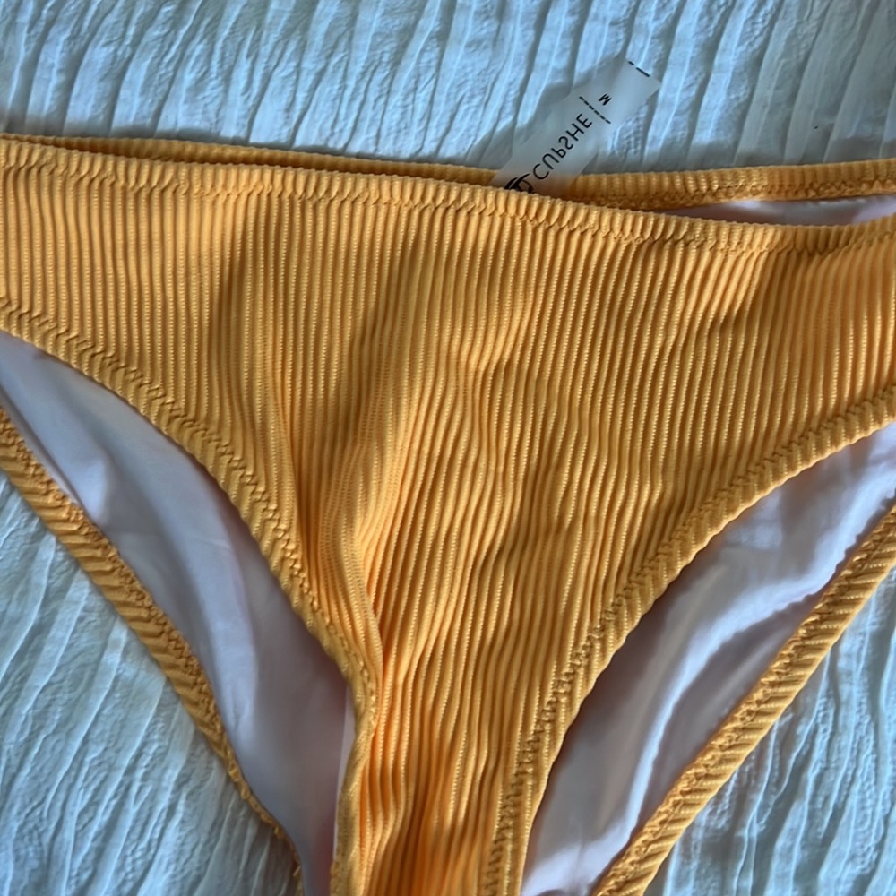 Cupshe Bikini - Picture 2 of 6